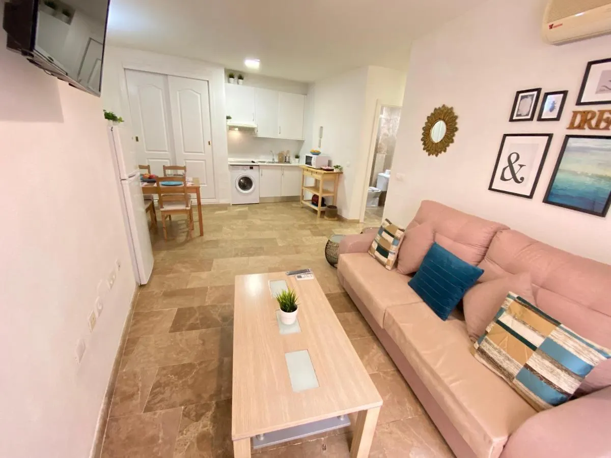 דירות טורמולינוס Weforyou Caracola Beach 11
